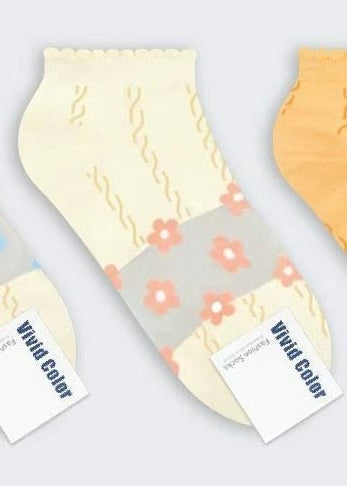 See-Through Twisted Blossom Socks