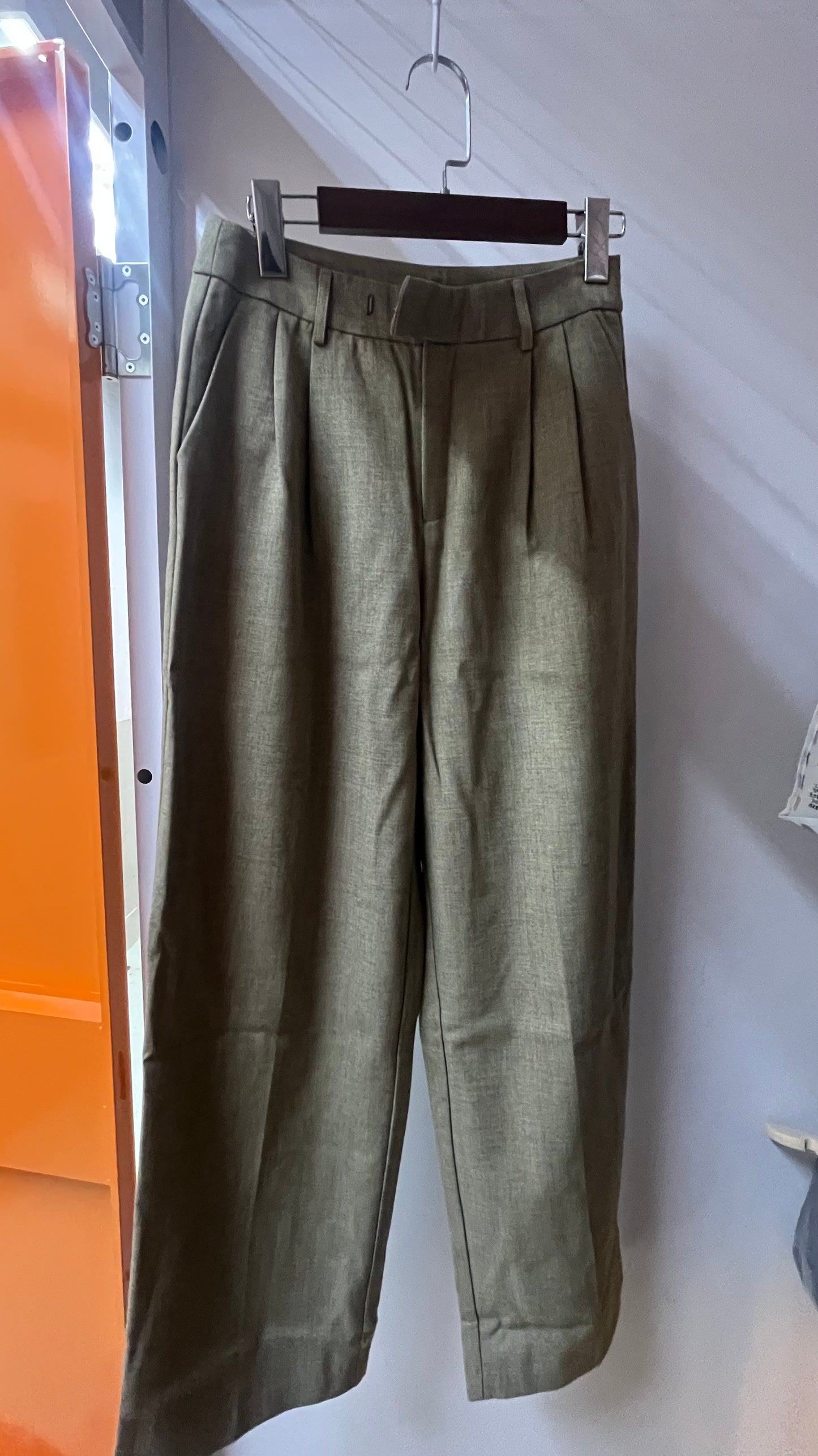 Relaxed Fit Linen-Blend Trousers